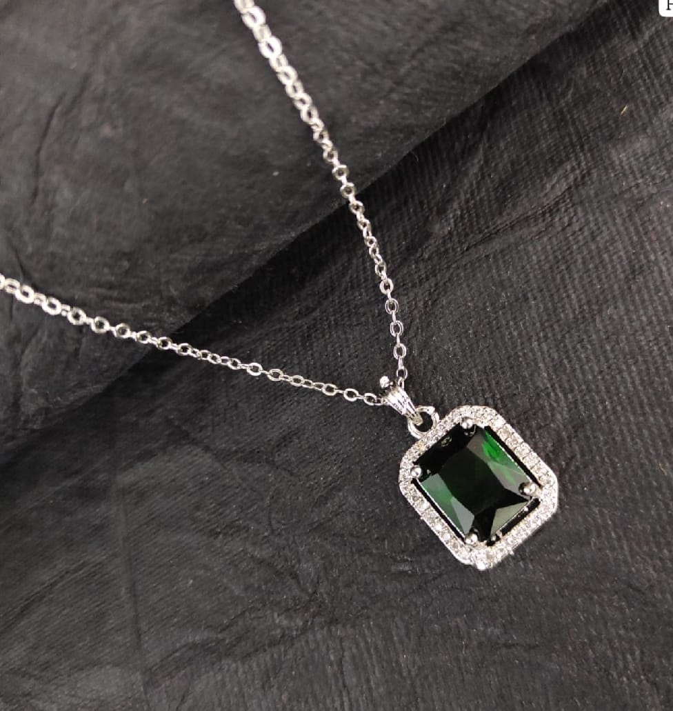 GLAMOUR JEWELS Silver Contemporary Stone Brass Pendant & Chain For Women